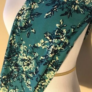 LulaRoe Leggings OS